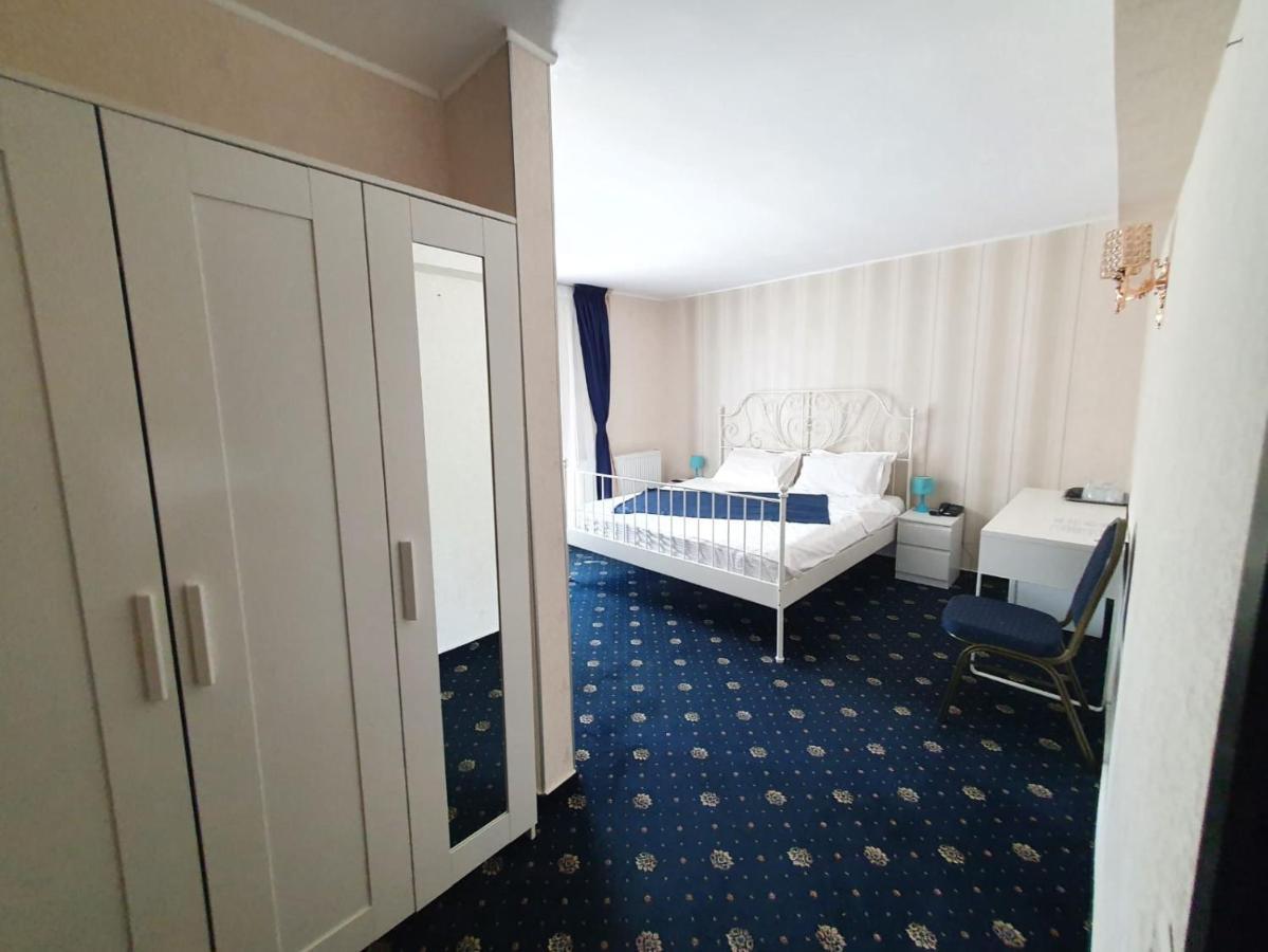 Hotel Green Palace Sinaia Exterior photo